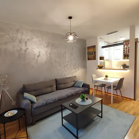 Moonze Apartman, Free Parking Apartament Belgrad